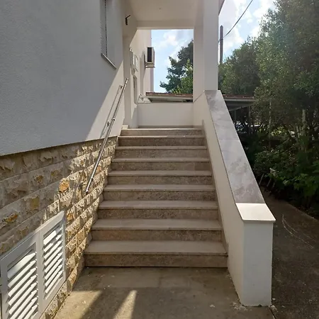 Studio Apartman Bruno Trogir Exterior photo