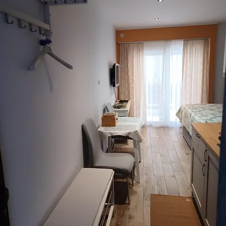 Studio Apartman Bruno Trogir Exterior photo